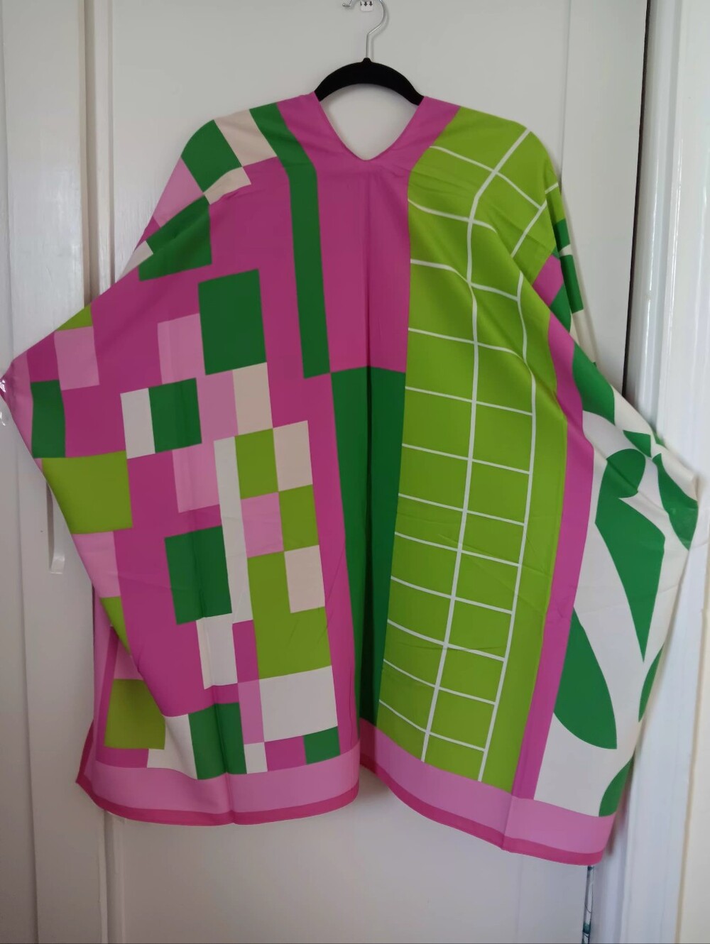 Geometric Pattern Kimono - Picture 5 of 11